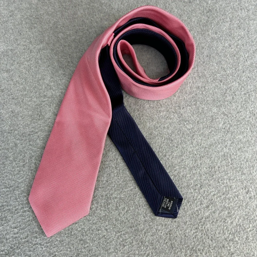 Roundtree & Yorke Slim Necktie Pink Navy Blue Colorblock Preppy Silk Mens Tie